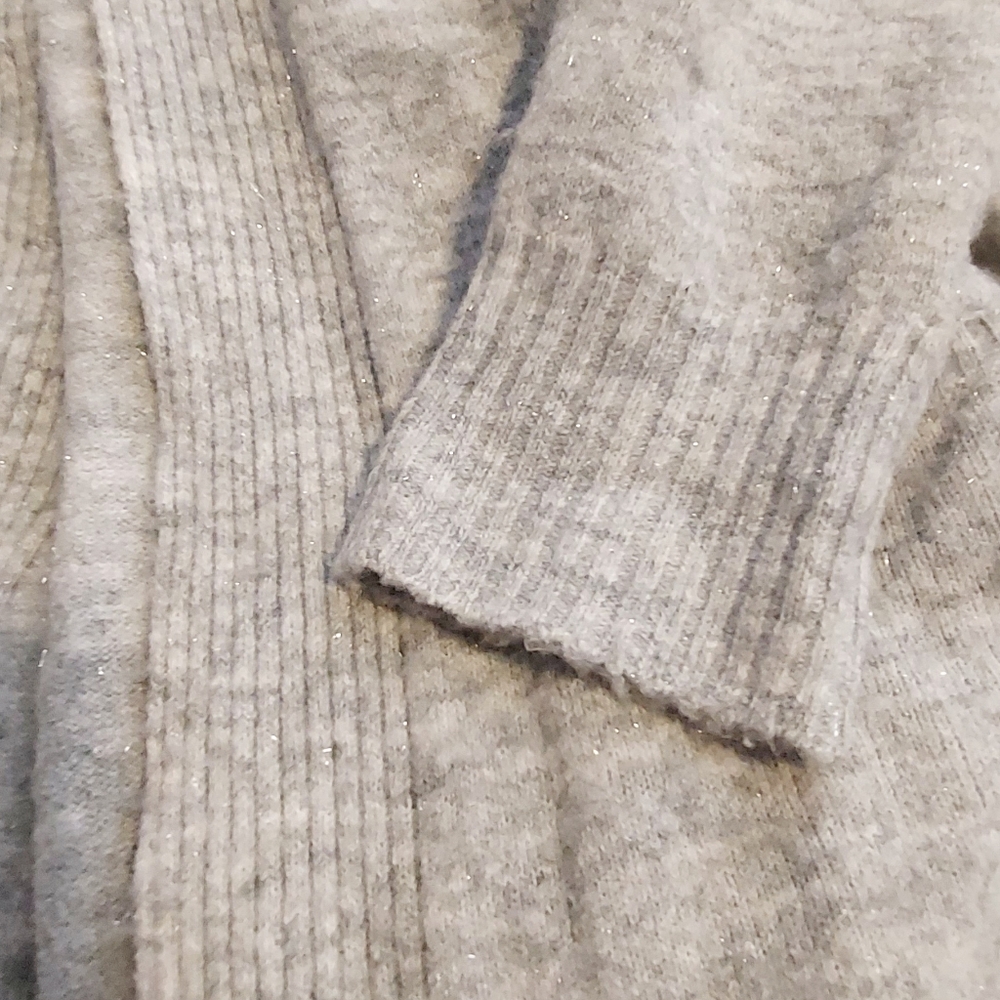 Cardigan - Picture 4 of 9